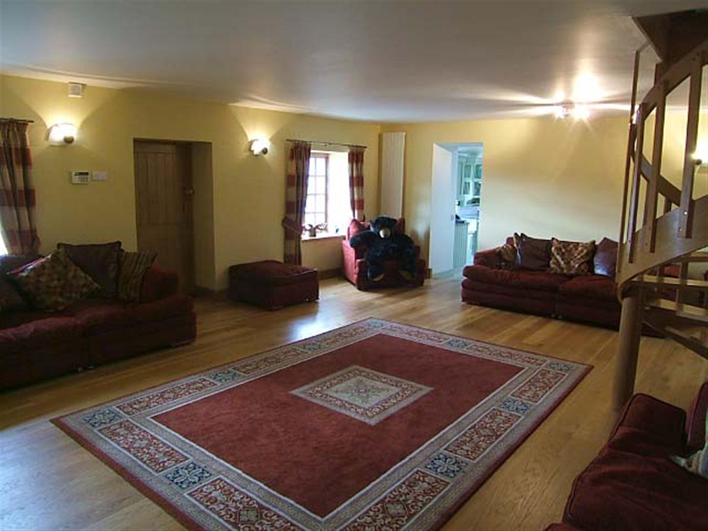 A FURTHER ROOM VIEW